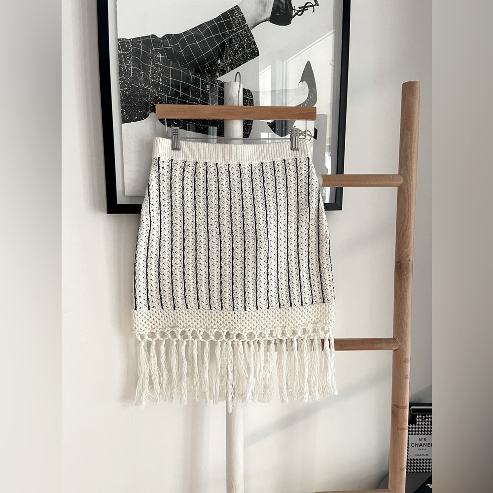 Los Angeles Atelier & other stories Knitted fringe skirt
